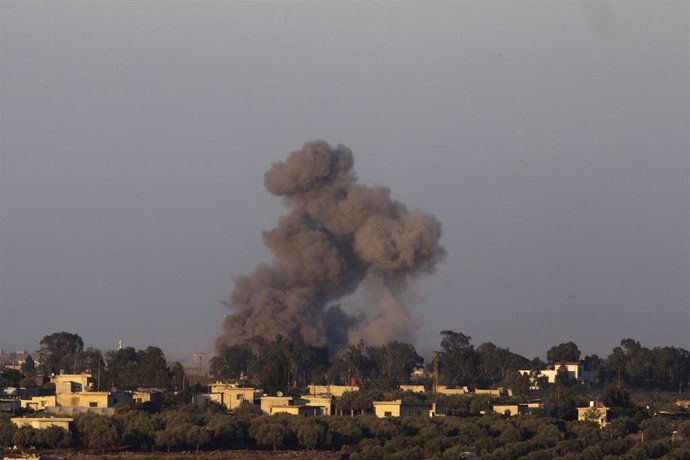 AMP.- Israel/Siria.- Explosiones en el lado sirio de los Altos del Golán causan 