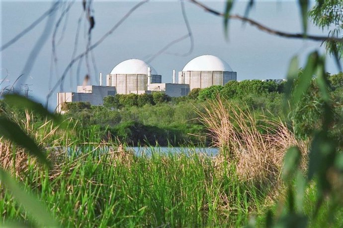 Exteriror de la Central Nuclear de Almaraz