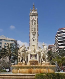 Fuente de la plaza de los Luceros de Alicante