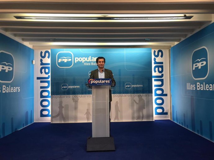 El líder del PP en Baleares, Biel Company, en rueda de prensa