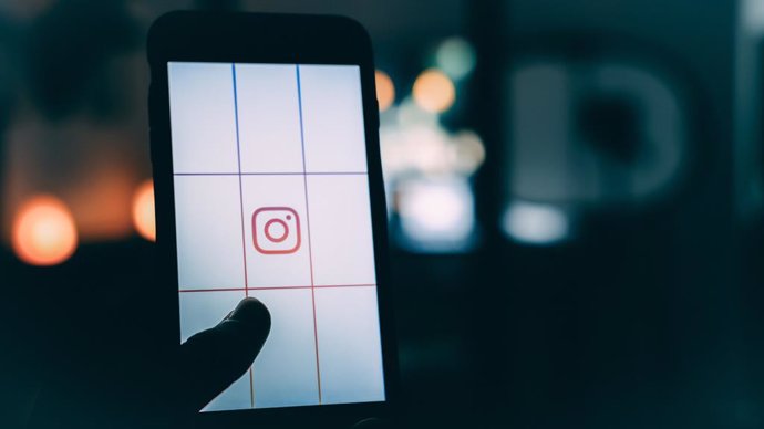 IOS 14 desvela un acceso inapropiado de Instagram a la cámara cuando el usuario 