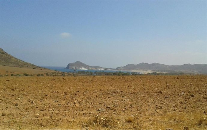 Paraje de Los Genoveses en el Parque Natural de Cabo de Gata-Níjar (Almería)