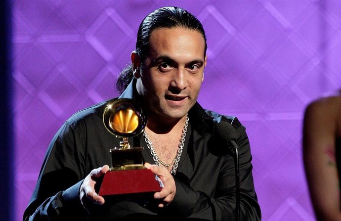 Ramon Gimenez recibe el Grammy Latino al mejor álbum flamenco en 2007 en Las Vegas, Nevada