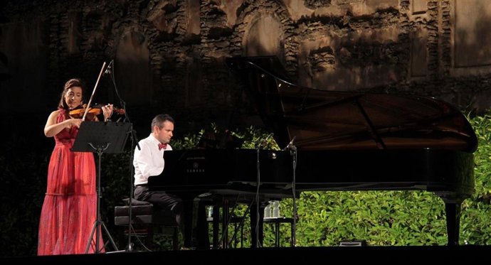 Mariarosaria D'Aprile & Tommaso Cogato