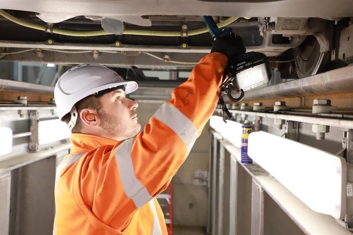 Trabajos de mantenimiento de CAF.