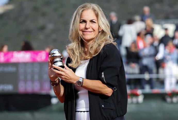 Arantxa Sánchez Vicario durante su homenaje durante la eliminatoria de Copa Federación ante Japón