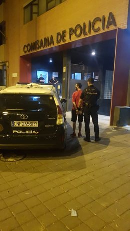 Detenido en Santiago el Mayor por intentar asaltar una tienda de bicicletas