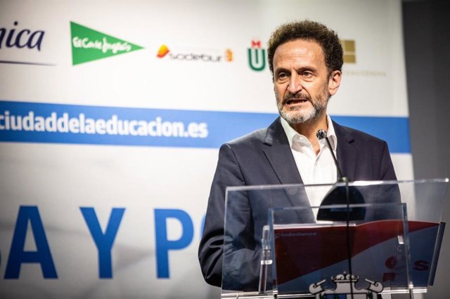 Edmundo Bal interviene en el VIII Curso 'Prensa y Poder'.