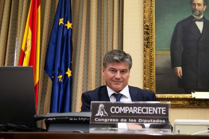 El ecretario general de la Confederación Empresarial de la PIMEC, presidente de la PMcM y vicepresidente de la Plataforma Pymes, Antoni Cañete, en la Comisión para la Reconstrucción