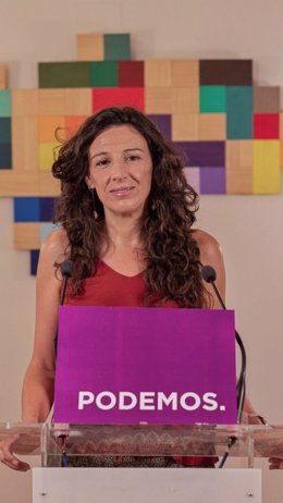 La coportavoz de Podemos Andalucía y secretaría de Servicios Públicos y Cuidados, Libertad Benítez, en rueda de prensa