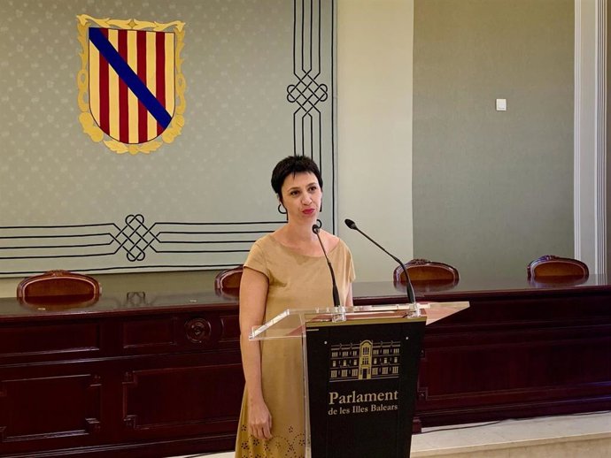 La portavoz socialista en el Parlament, Silvia Cano.