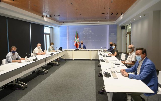 Reunión de la Comisión de seguimiento de Covid-19 en Euskadi.