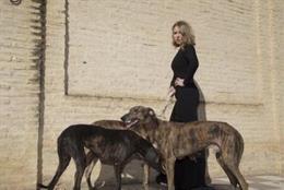 Rocío Márquez y Juan Cobos Wilkins comparten cante y poesía en el Artes y Costumbres Populares.