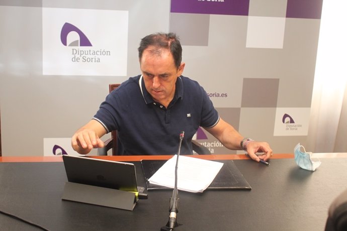 El presidente de la Diputación de Soria, Benito Serrano, tras la Junta de Gobierno.