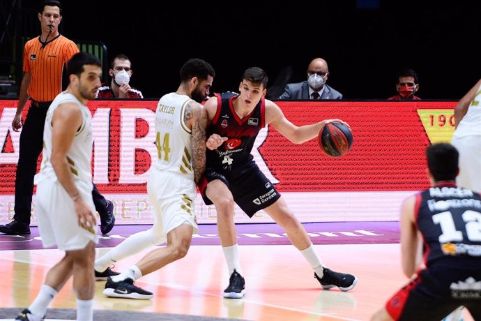 El nuevo jugador del Valencia Basket Jaime Pradilla, en un partido del Casademont Zaragoza contra el Real Madrid en la Fase Final de la Liga Endesa 2020