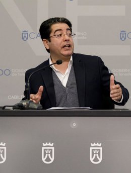 El presidente del Cabildo de Tenerife, Pedro Martín