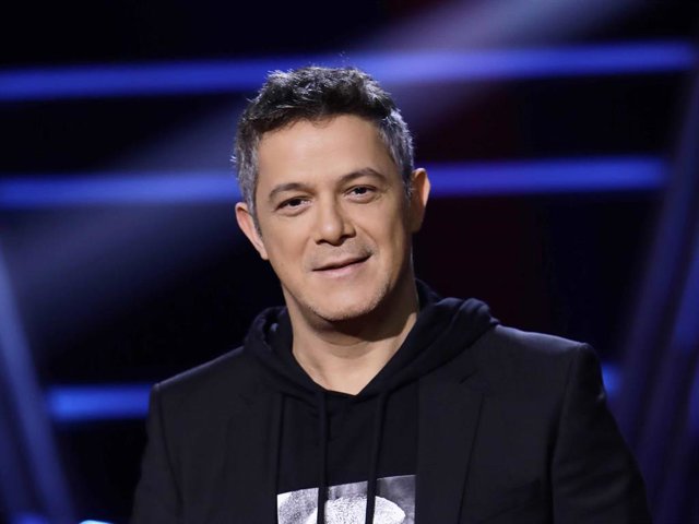 El cantante Alejandro Sanz le ofrece una pensión de 15.000 dólares a su exmujer, Raquel Perera y felicita a su hija Manuela por su 19 cumpleaños.