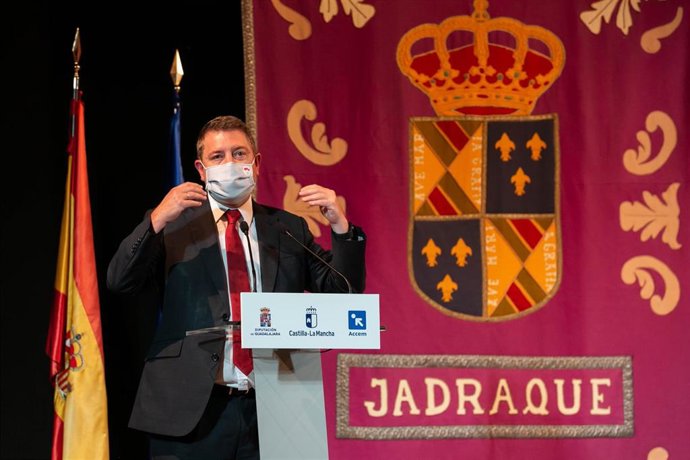 El presidente de C-LM, Emiliano García-Page, en un acto en Jadraque.