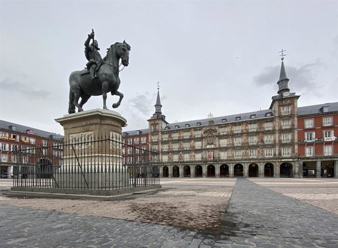La Plaza Mayor de Madrid, en Madrid (España), a 12 de mayo de 2020.