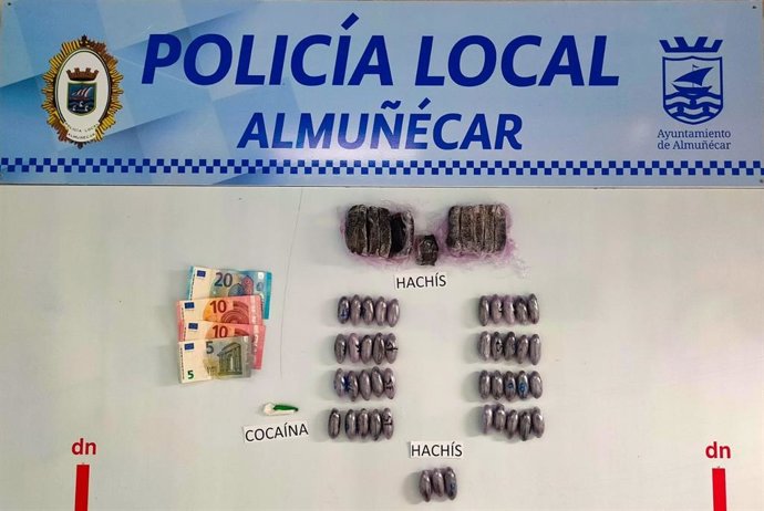 Droga intervenida a los detenidos en Almuñécar (Granada)