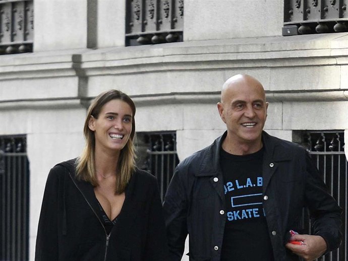 Marta López, novia de Kiko Matamoros, cuenta la última hora del estado de salud del colaborador televisivo, al que le han extirpado la vesícula.
