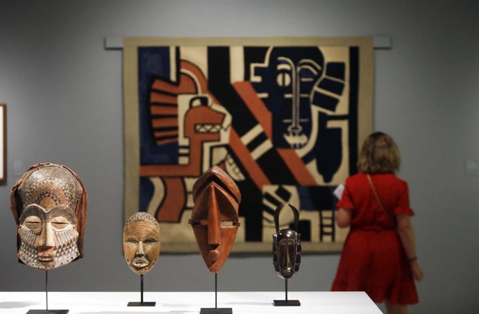 La exposición Máscaras. Metamorfosis de la identidad moderna en el Museo Carmen Thyssen de Málaga.