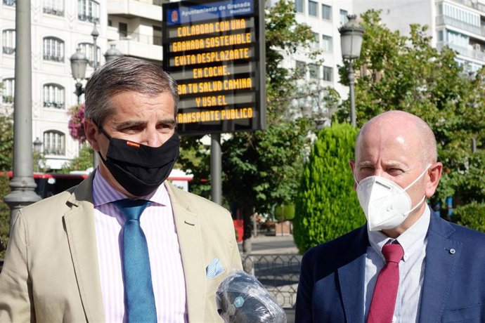 Presentación de los paneles informativos instalados en Granada