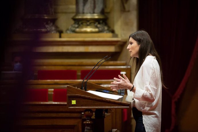 La líder de Cs en Catalunya, Lorena Roldán, en el pleno específico del Parlament sobre residencias del 7 de julio