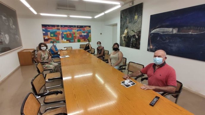 Cs) apoya y comparte las reivindicaciones de los vecinos del barrio de El Campillo