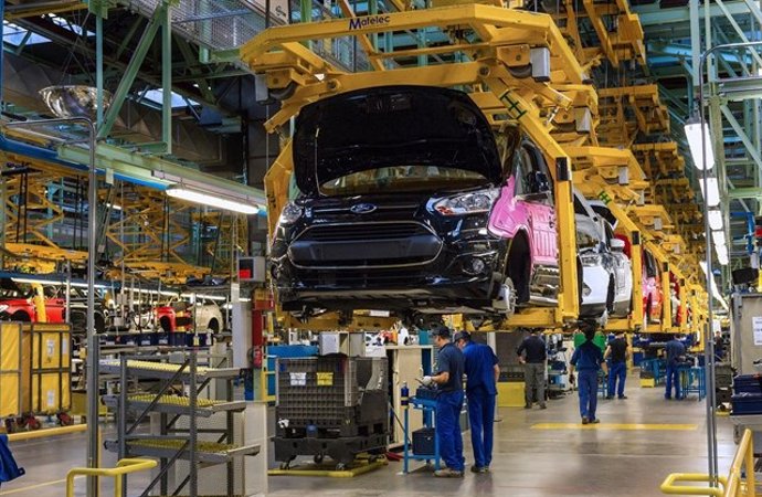 Las autonomías especializadas en material de transporte, especialmente vehículos a motor, se han visto mas afectadas