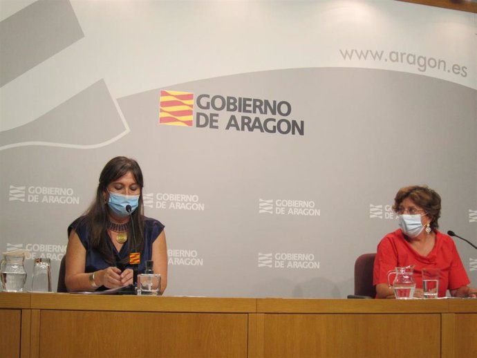 Sira Repollés y María Victoria Broto, en rueda de prensa.