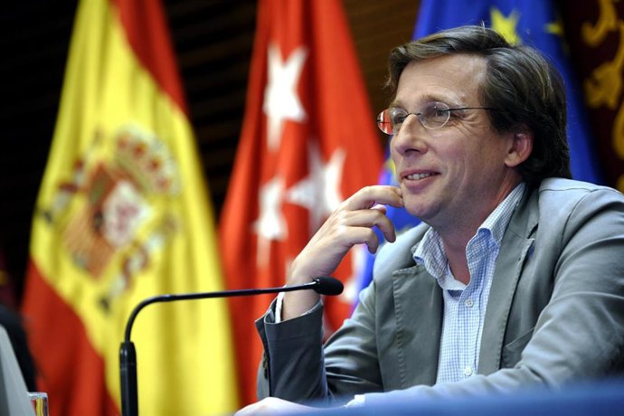El alcalde de Madrid, José Luis Martínez-Almeida, ofrece una rueda de prensa para informar de los acuerdos adoptados en la reunión de la Junta de Gobierno de la ciudad de Madrid, en el Ayuntamiento de Madrid (España), a 29 de julio de 2020.