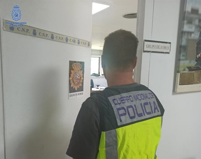 La Policía Nacional Detiene A Dos Jóvenes Por Un Delito De Robo Con Fuerza En Una Vivienda