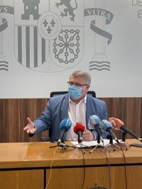 Vélez desmiente que no haya colaboración entre Administraciones y achaca estas acusaciones a estrategias políticas