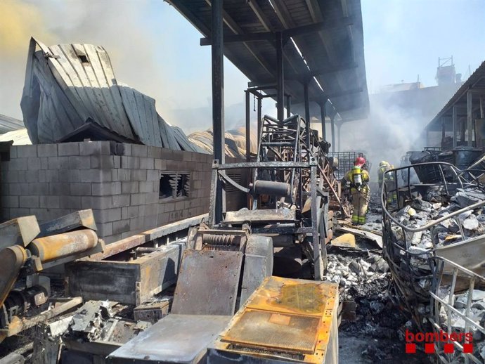 Incendio en una empresa de Granollers (Barcelona), el 29 de julio de 2020.