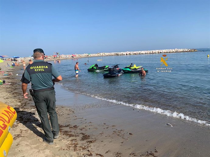 Motos acuaticas en las playas de Málaga