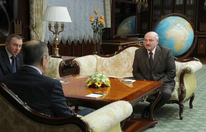 Alexander Lukashenko, presidente de Bielorrusia, en una reunión con Sergei Lavrov en Minsk