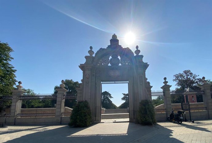 Entrada al parque de El Retiro de Madrid.