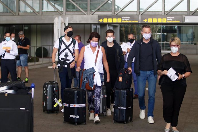Llegadas de británicos al aeropuerto de la capital de la Costa del Sol, después de que Reino Unido imponga una cuarentena a todos los viajeros procedentes de España. En Málaga (Andalucía, España), a 27 de julio de 2020.