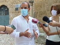 Bellido avanza que las Cortes regionales tendrán como mínimo dos plenos y tres comisiones en agosto