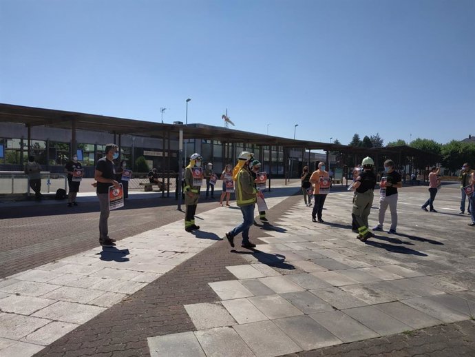 Protesta de técnicos forestales ante la Xunta