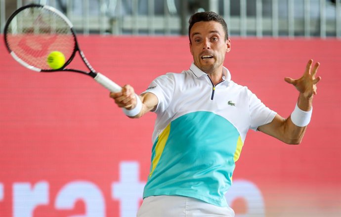 Tenis.- Roberto Bautista lucirá el escudo del Villarreal en la manga de su camis