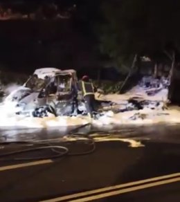 Imagen sacada de un vídeo sobre autocaravana de Cs quemada