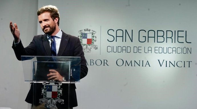 El presidente del PP, Pablo Casado, durante su intervención en la VIII Edición del curso de verano 'Prensa y Poder', organizado por el Colegio San Gabriel, en Aranda del Duero (Burgos).