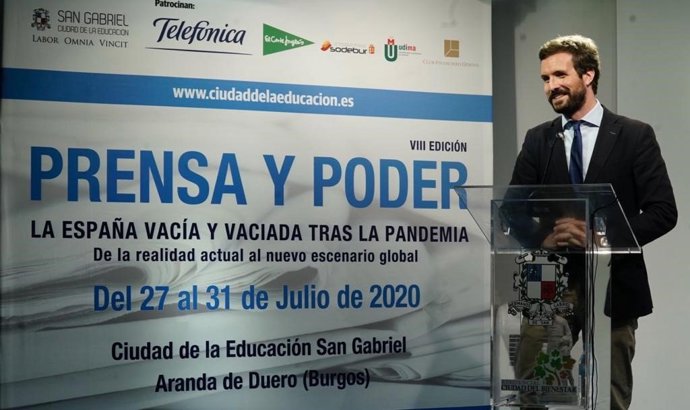 El presidente del PP, Pablo Casado, durante su intervencion en la VIII edición del curso de verano 'Prensa y Poder' en Aranda de Duero (Burgos).