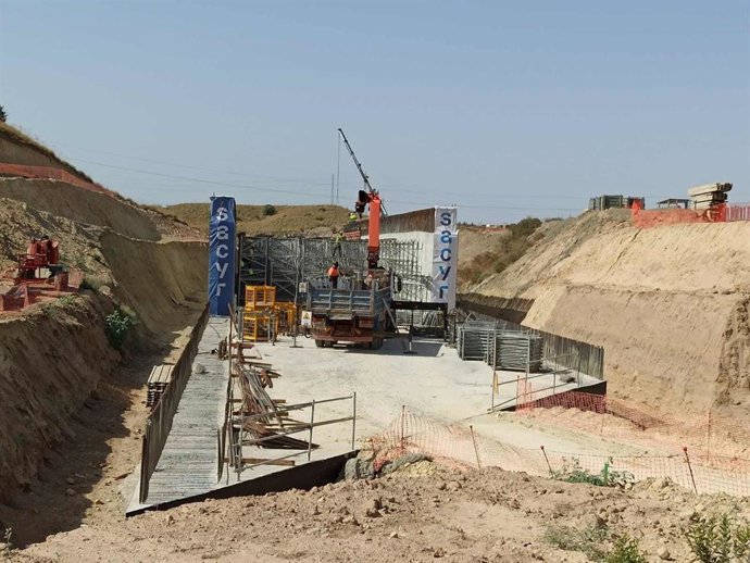 Obras del AVE en Níjar (Almería)