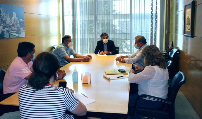 Reunión entre el consejero Alejandro Calvo y sindicatos agrarios