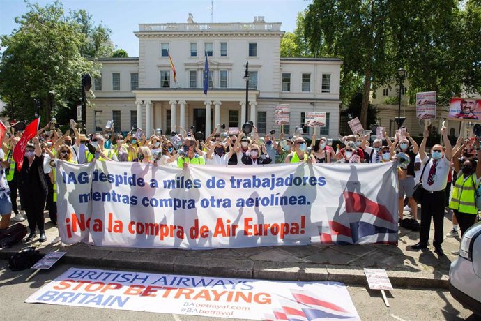 Protesta de Unite en la embajada de España en Londres