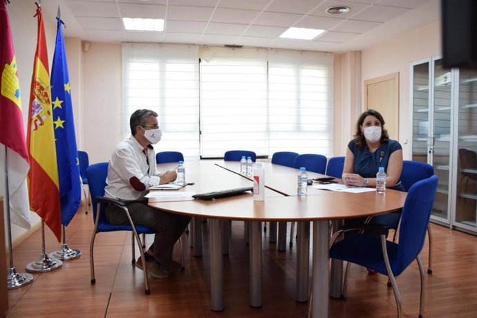 El Gobierno regional y el Colegio de Arquitectos abordan nuevas líneas de colaboración en materia de internacionalización y formación en nuevas tecnologías.