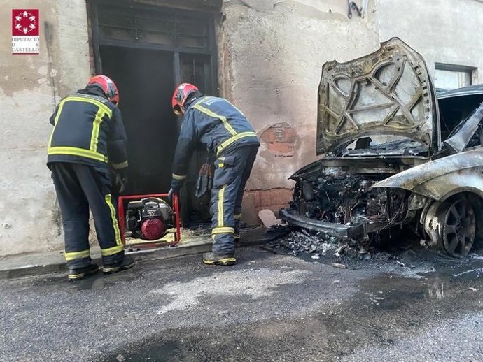 Incendio en un vehículo en Borriana